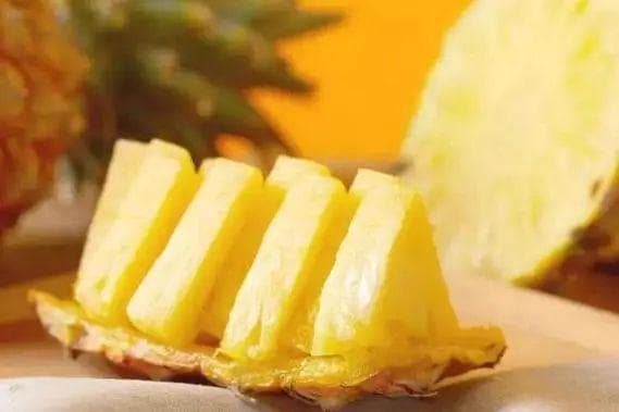 孕早期凤梨解密：吃还是不吃？孕妇吃凤梨的正确方式