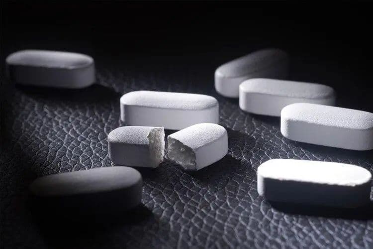 “阿莫西林”是消炎药？提醒：真正的消炎药只有2种，别用错了