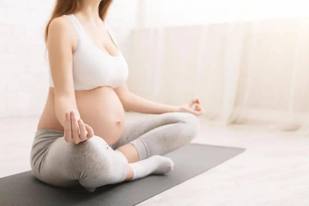 助产士如何帮助孕妈缓解分娩疼痛？给你几个实用方法