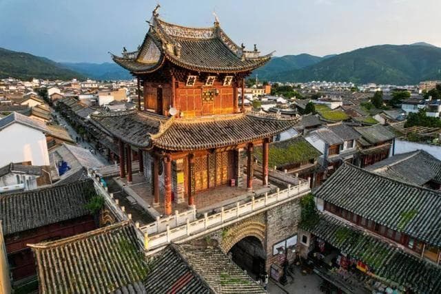 云南这座小城，比大理丽江更好玩，物价不高民风淳朴更适合旅居