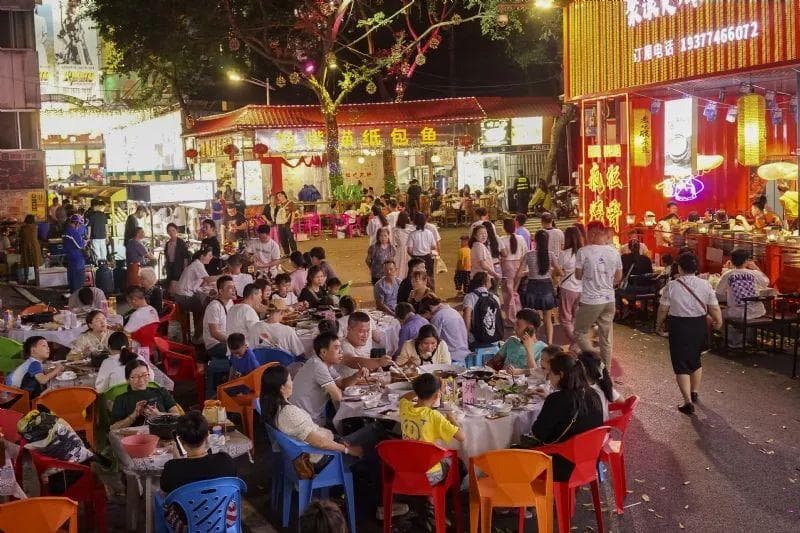 多图直击：有一种夜生活叫南宁