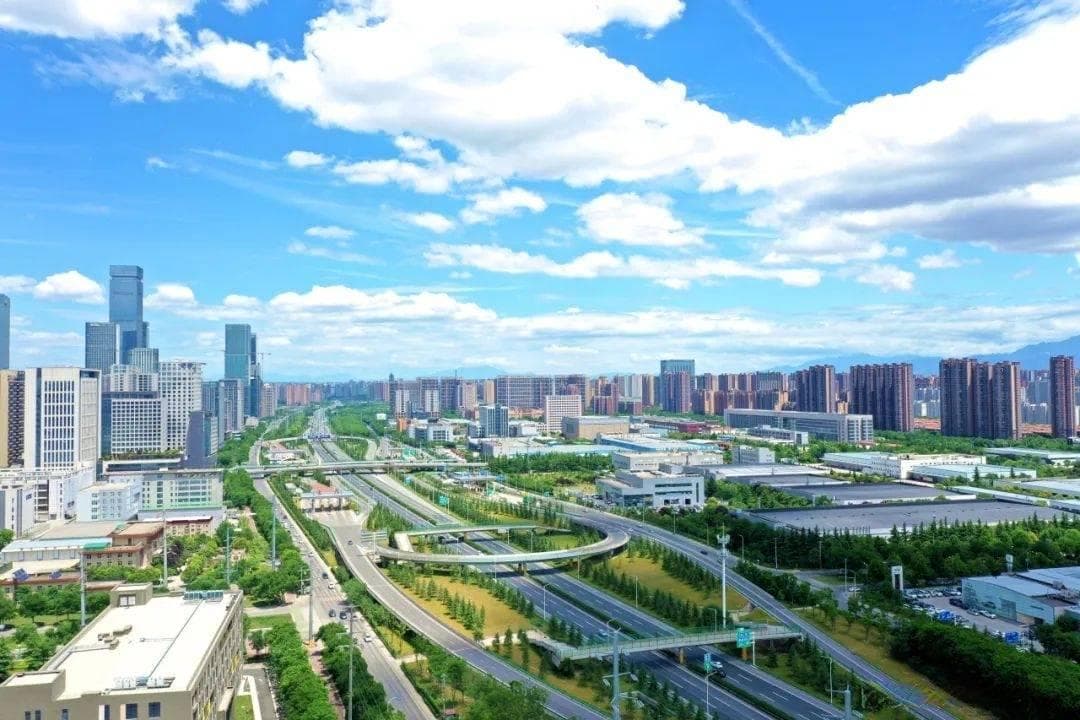 能源产业支撑有力，高新技术加速崛起，陕西经济半年破万亿元