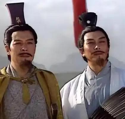 从刘备托孤看诸葛亮称帝野心：历史的真实与误解