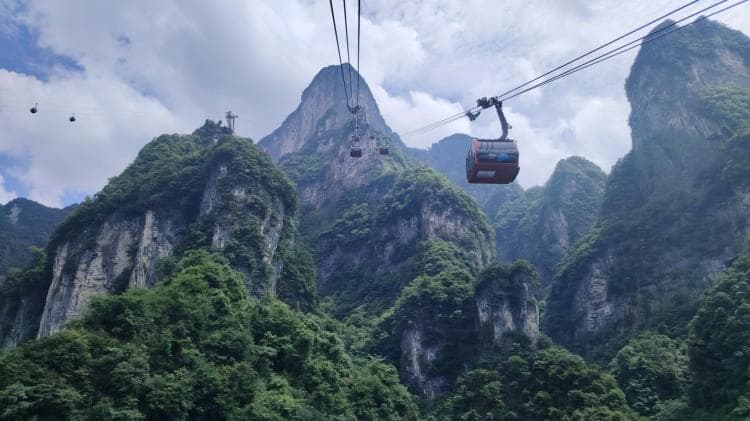 张家界天门山5A景区：门票278元起，多条游览路线详解