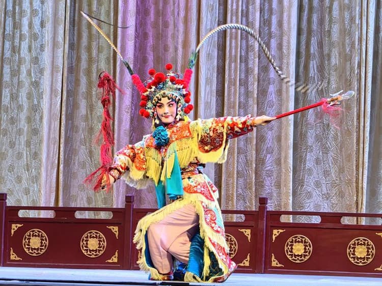 北昆"荣庆学堂"折子戏汇报演出：九出经典展现昆曲文武兼备之美