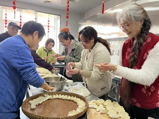 “筒子楼”有了共享厨房——