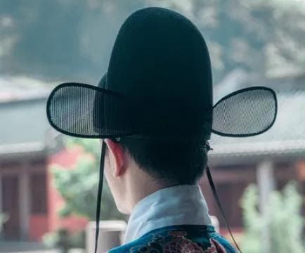 乌纱帽的渊源：探索古代官服的标志