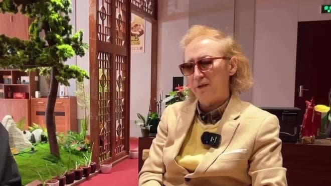 《苹果香》狼戈：对早逝的母亲很愧疚，离婚曾差点夺去他生命