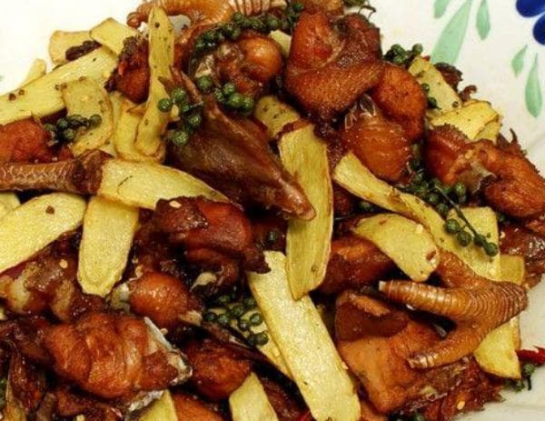 山东莱芜美食棋山炒鸡做法