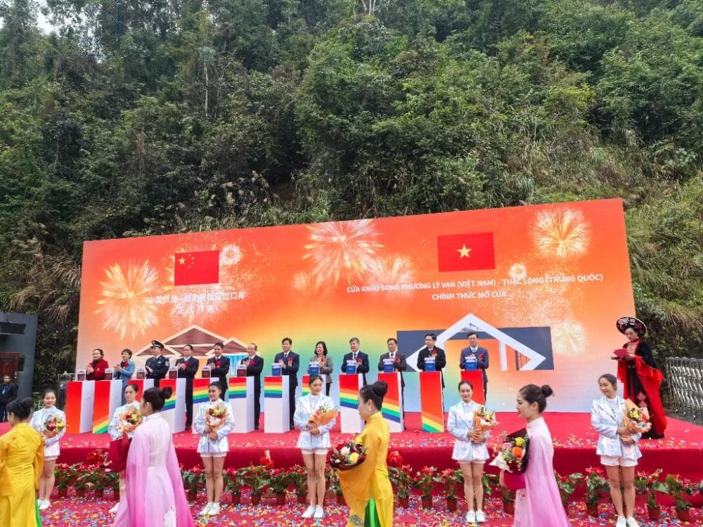 中国硕龙—越南里板双边口岸开通，广西边境3市8县已“县县通口岸”