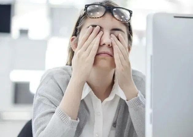 从眼睛干涩到瞬间清爽！这7个护眼秘诀全网热议！