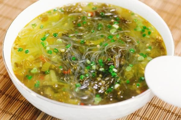 痛风能不能吃酸菜？医生提醒：这5个注意事项要牢记