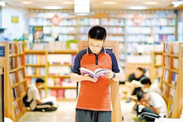 走过26年的精典书店易主——“3.0版”：实体书店突围方向？