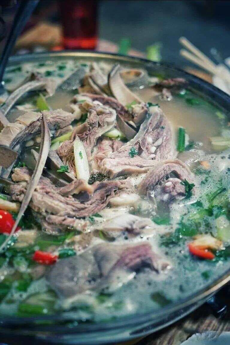全国十大特色羊肉：从靖远到阿拉善，品味中国羊肉文化