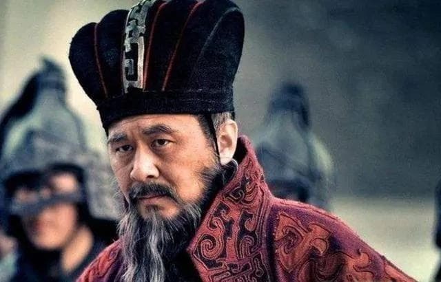 从丞相到魏王,权力之巅的曹操止步篡汉,是初心不改还是另有隐情