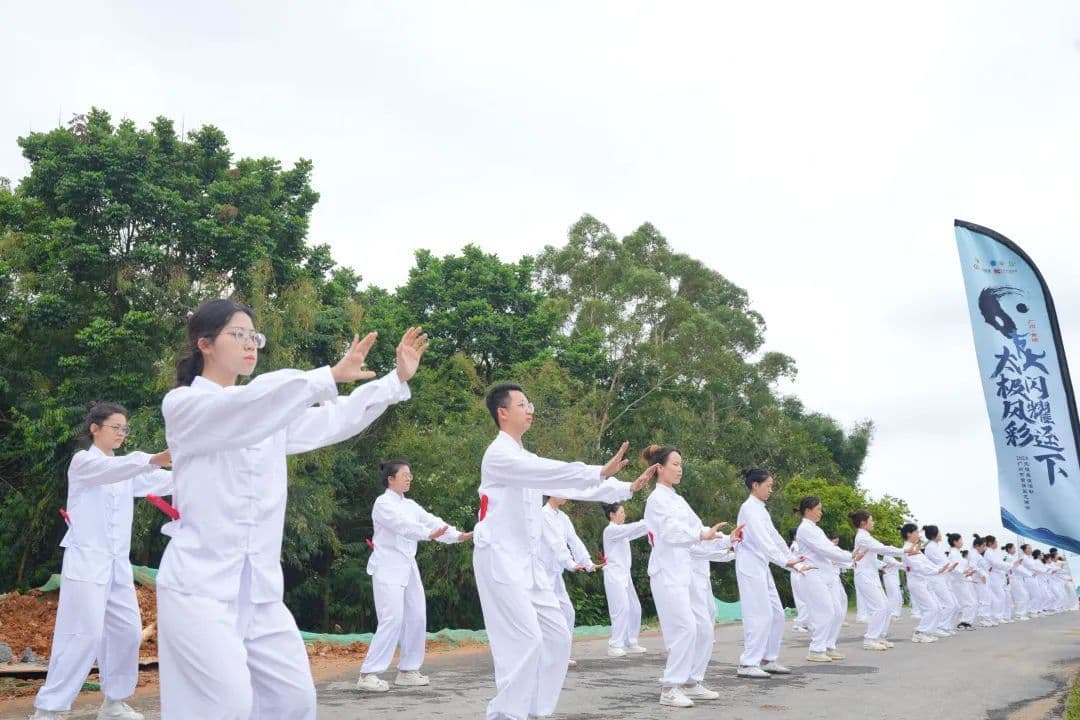 龙湖街太极拳火热出圈！村社健身站点遍地开花
