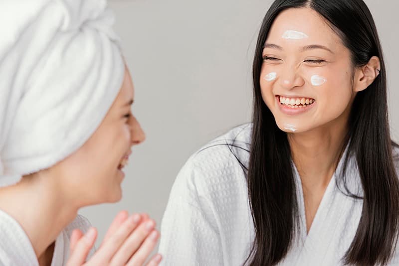 洗脸必备？ 深度解析脸部清洁重要性与洗面乳选择攻略
