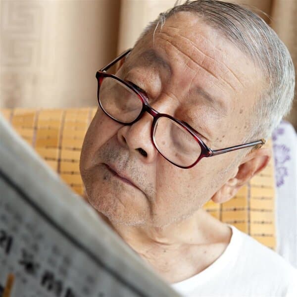 老花眼干涩用什么眼药水好