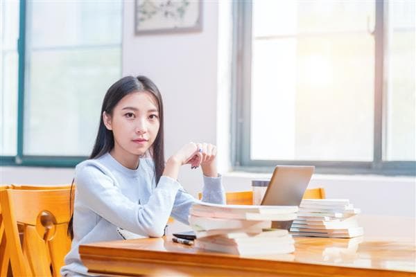 香港DSE课程：通往世界名校的金色桥梁