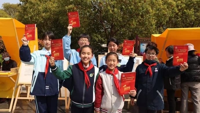 沪郊“老县城”首部本土红色故事集出炉，60名少年讲述革命先烈的热血过往