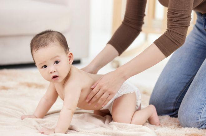 如何正确给宝宝抚触？掌握这些技巧很重要。