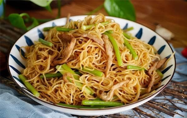 蒸卤面：一道美味营养的北方家常面食