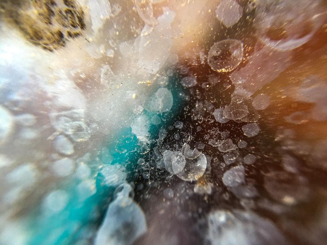 水晶价格揭秘：专业鉴定师教你如何聪明选购水晶