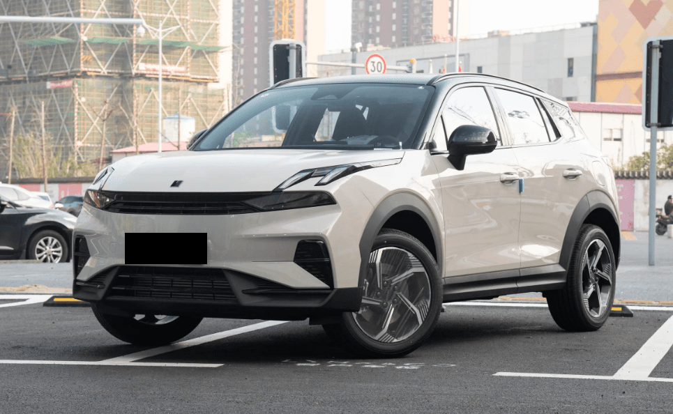 定位小型SUV，全系标配1.5T引擎，日常通勤选领克06合适不？