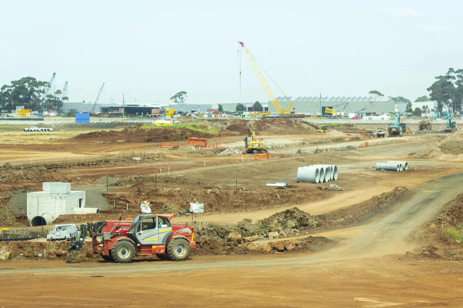 赞比亚“黄金之路”：中国建设者铺就当地民众的幸福坦途