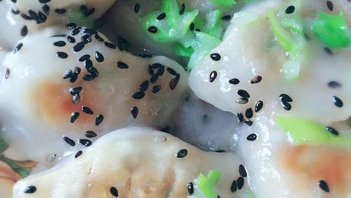雪花煎饺：速冻饺子的美味变身