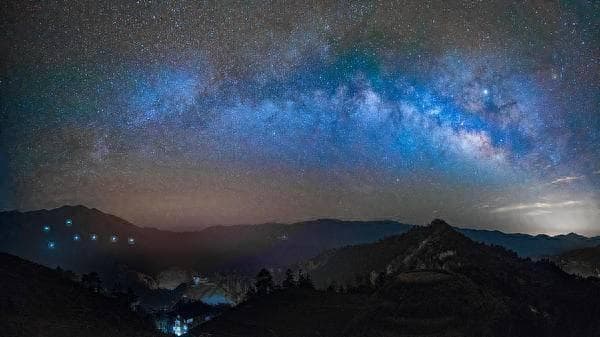 “七星连珠”三五年就能一遇，这个话题是如何火爆起来的？
