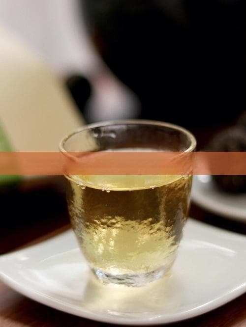 橘子皮配茶叶泡水喝：5大养生功效与饮用指南