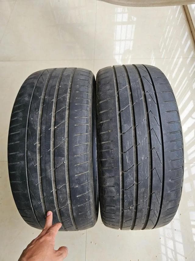 轮胎对称花纹跟非对称花纹的区别