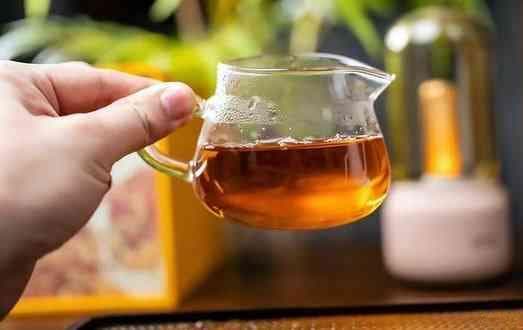 玻璃杯泡茶完全指南：从茶具选择到泡茶技巧