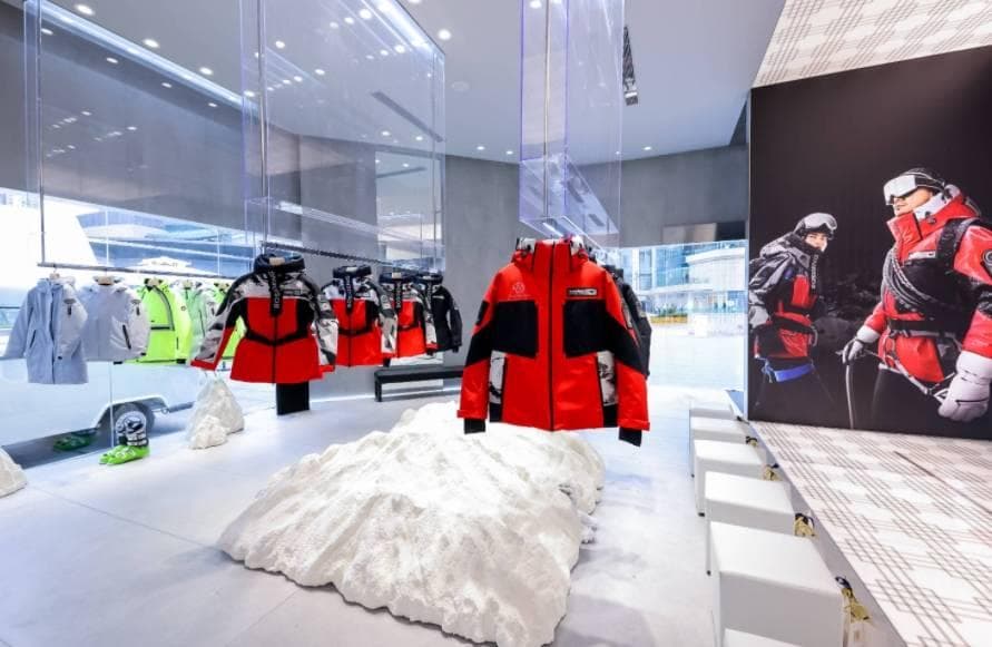 中国市场千元羽绒服TOP10：大品牌更占优势，用鹅绒更得人心