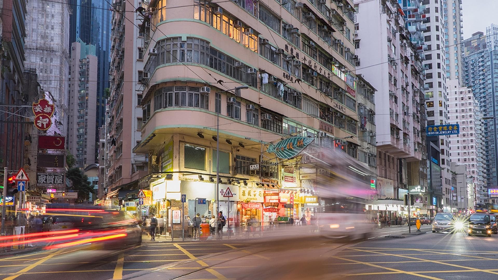 香港湾仔：从渔村到繁华商业区的填海传奇