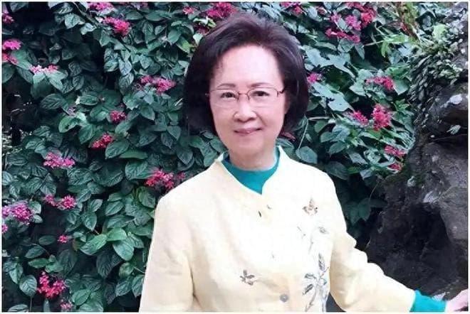 给女性起名字，琼瑶真的没有对手，他笔下10个女名，诗意又好听