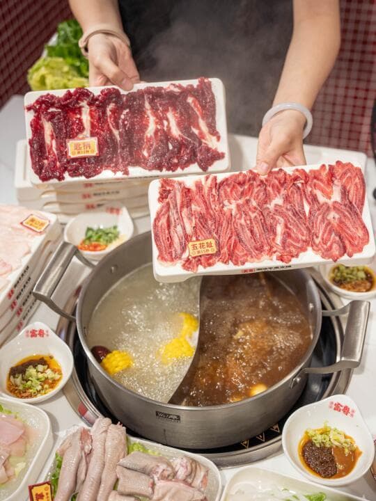 打卡潮汕牛肉火锅，感受非遗美食的鲜美与精致