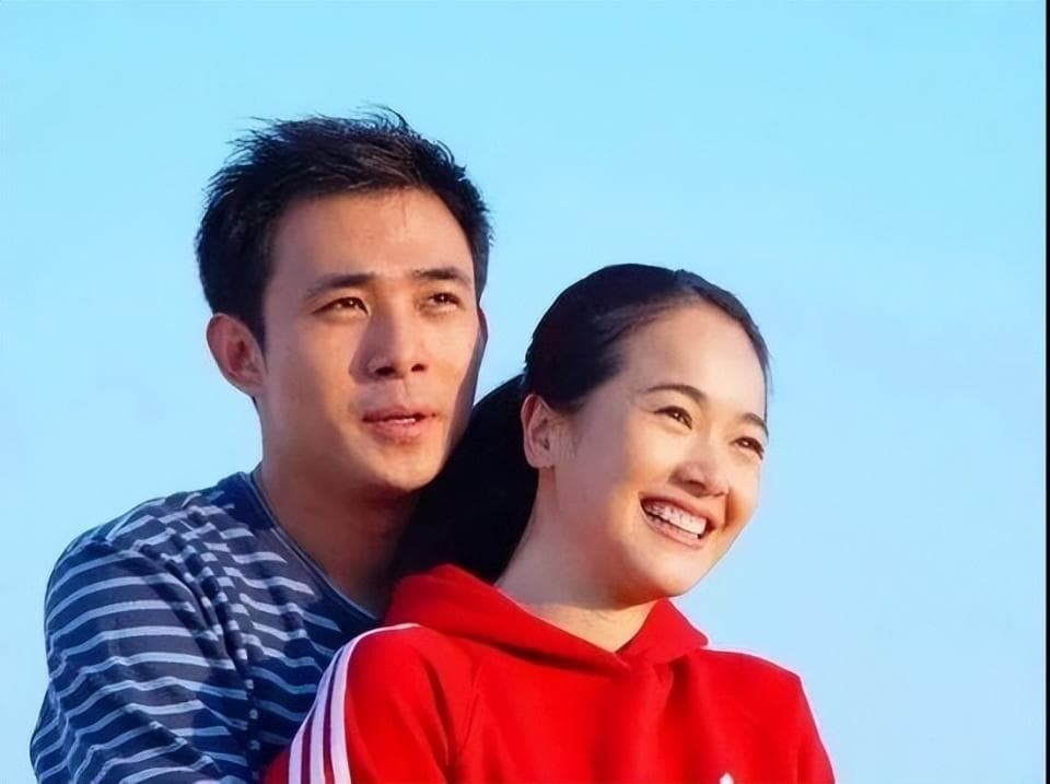 佟丽娅演国安队长被指“走红毯”，<真心英雄>收视低迷