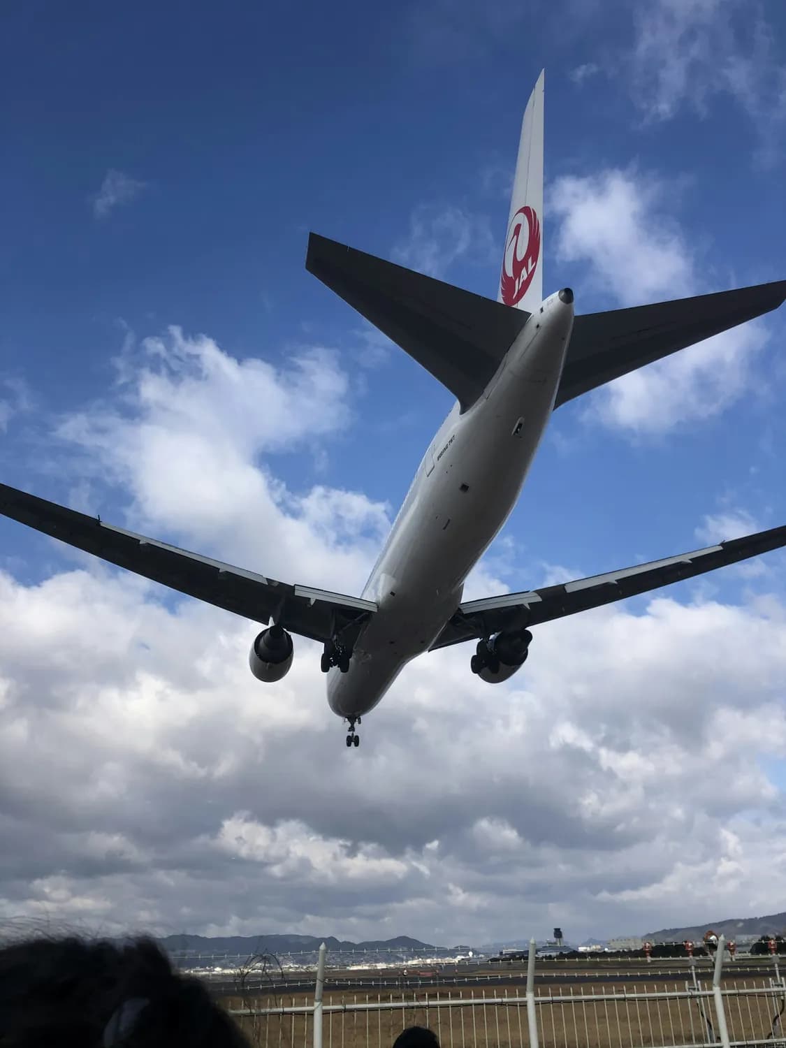 飞行员和空乘教你飞行途中应对紧急情况