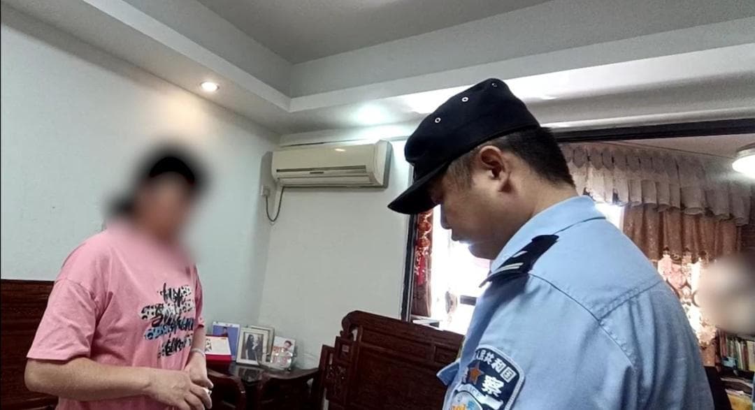 140万保住了！女子遭遇假警察诈骗，真警察拼命敲门成功劝阻
