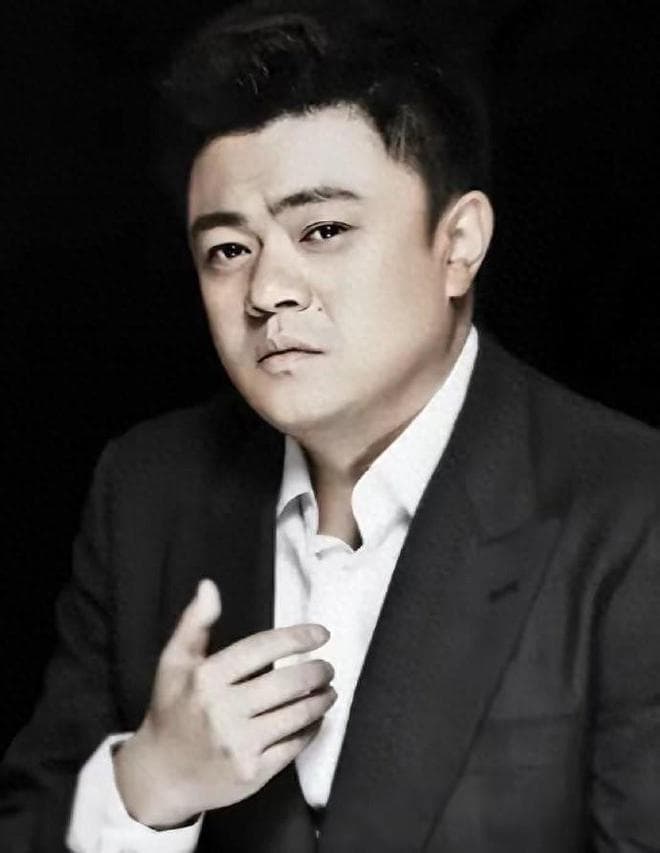 一路走好！一天内3位演艺名人传噩耗，年轻者仅50岁，皆令人不舍