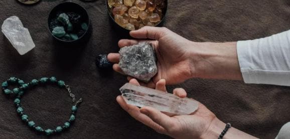 水晶市场的火爆，年轻人带来的玄学商机