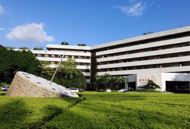 新版2025中国大学排名出炉，6所“双非”高校跻身国内百强