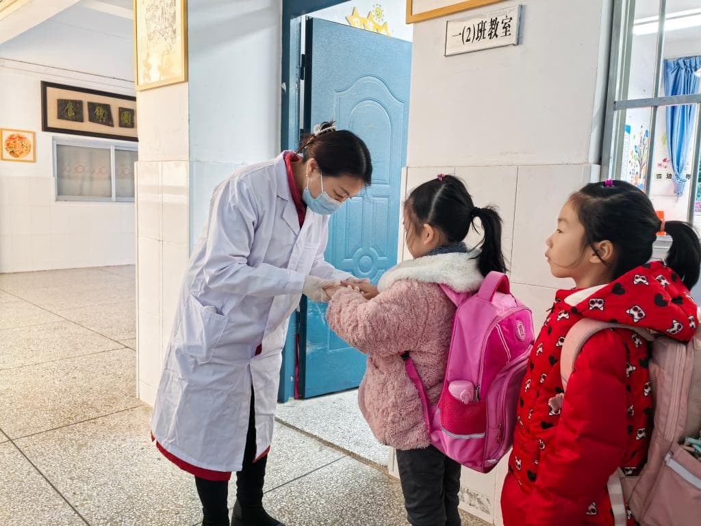 含氯消毒剂是关键，学校这样防控诺如病毒