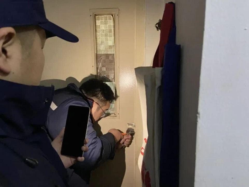 防火门、消防通道屡被堵，多部门联合打通高楼“生命通道”