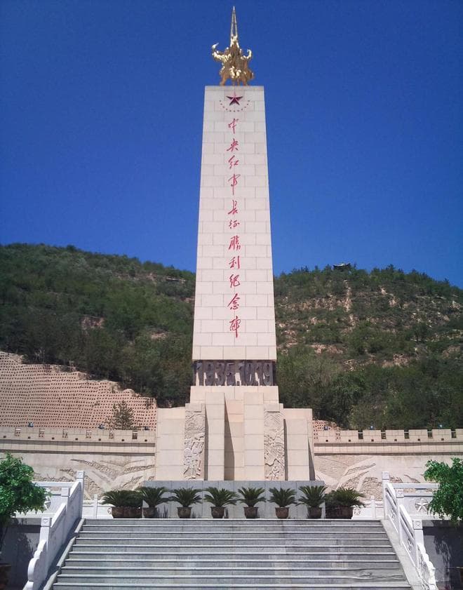 长征，为什么八次修改目的地？背后的决策堪称奇迹