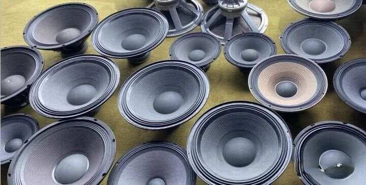 立体声和多声道音箱系统哪种更适合听音乐？