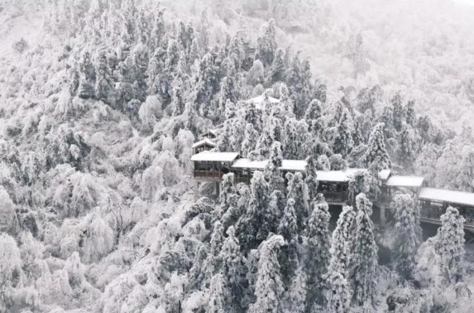 长沙出发两小时，必玩的五座雪山