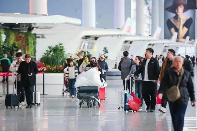 春节机票大降，航线低至1折，旅客退了再订求性价比